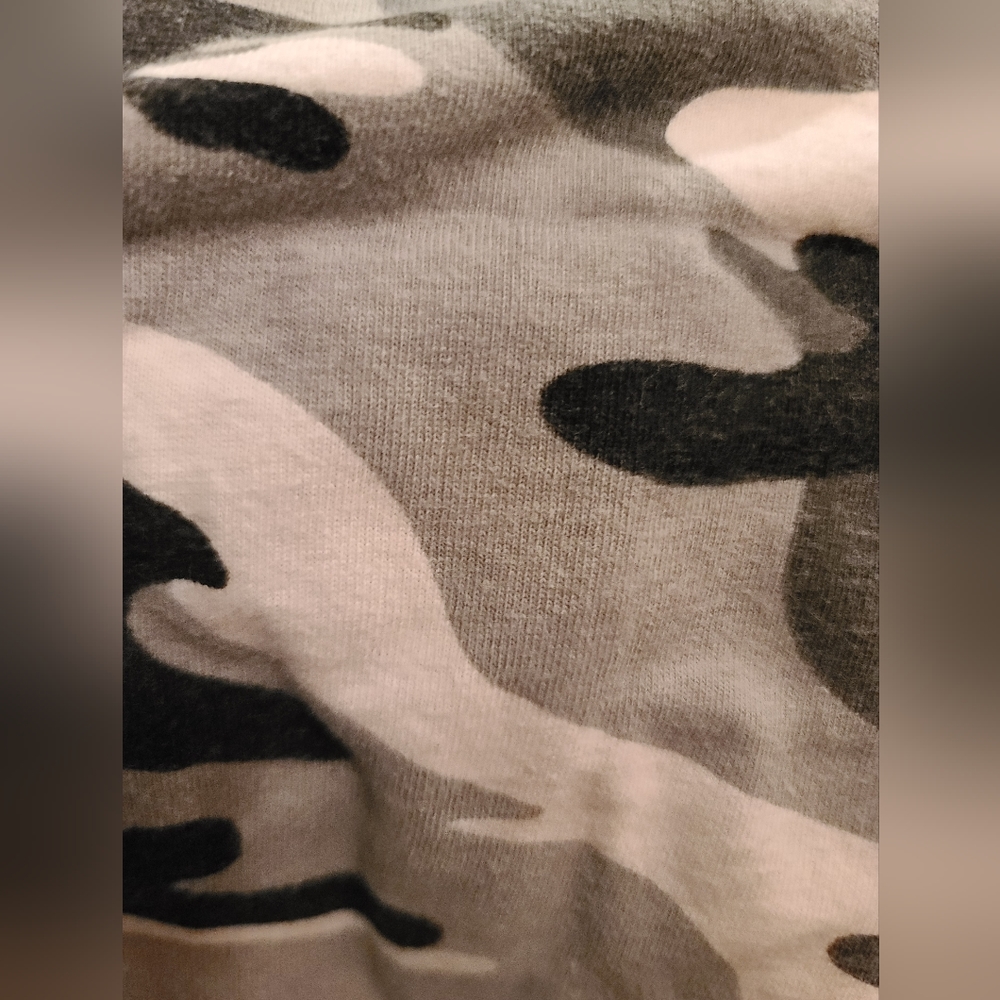 Black white & gray winter camo tank top szM - Picture 3 of 5